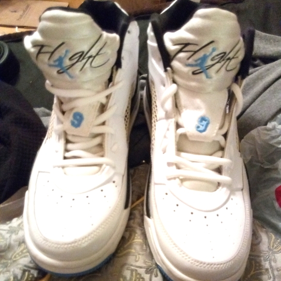 jordan retro 4 size 9